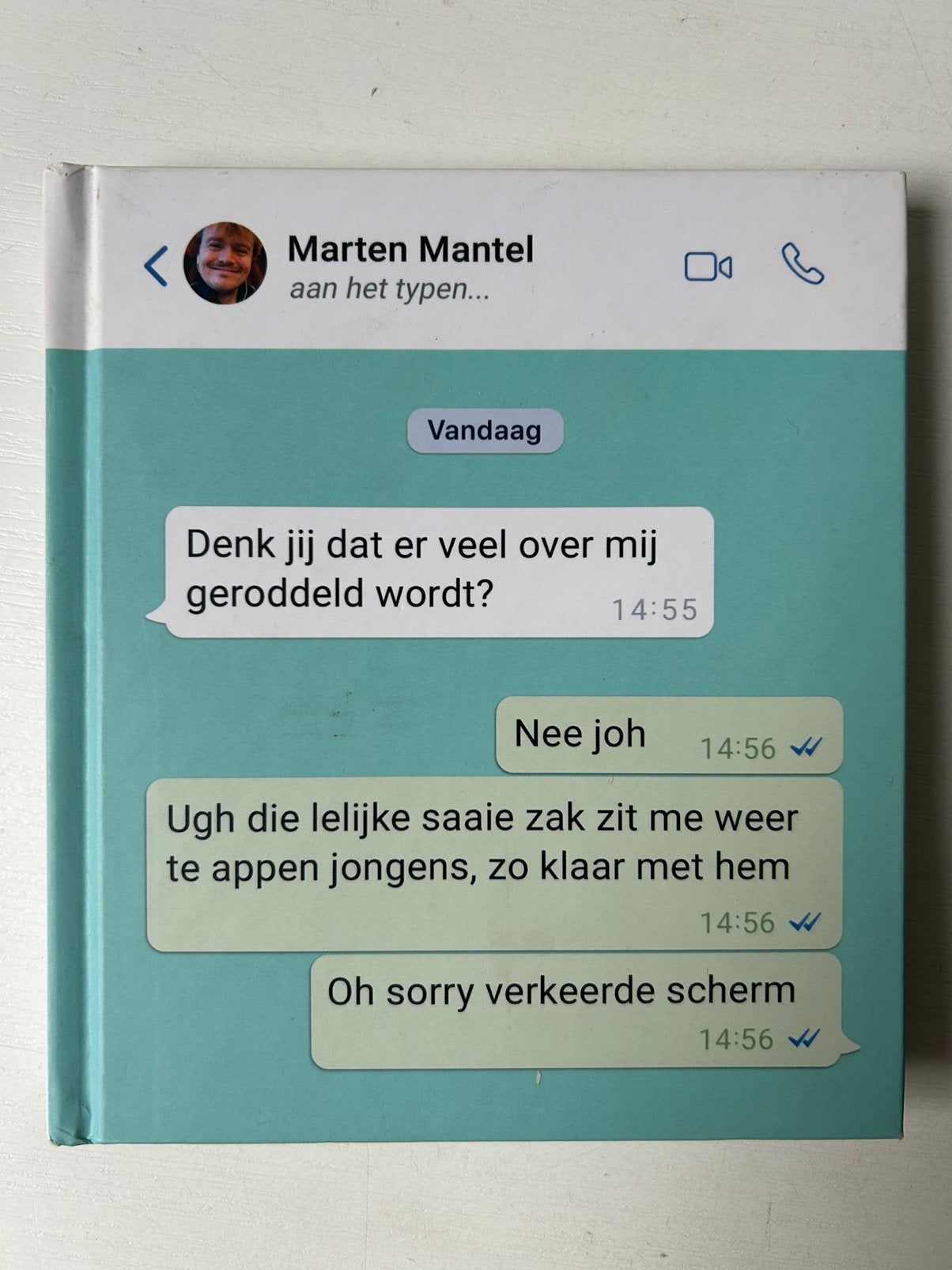 Marten Mantel - Aan het typen…, Ophalen of Verzenden, Gelezen, Marten Mantel