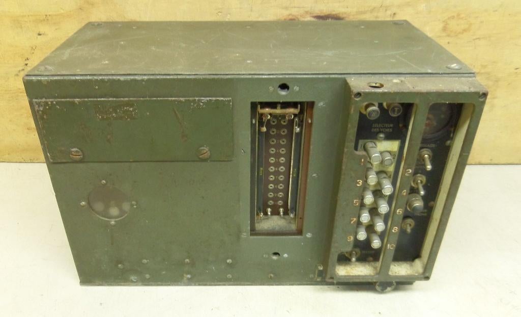 Zender BC-684 – 24 Volt, Ophalen, Landmacht, Overige gebieden