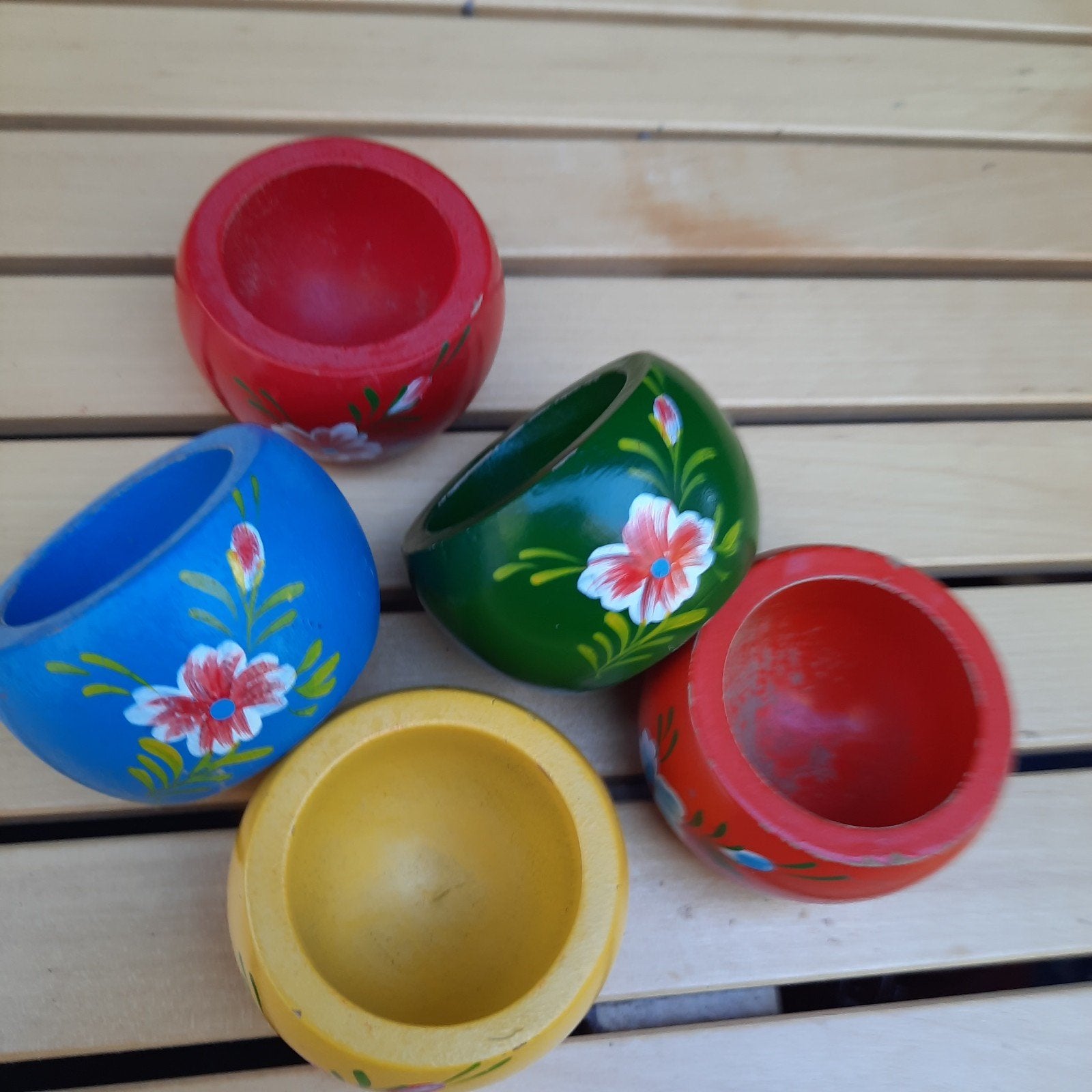 5 houten eierdopjes beschilderd (volkskunst), Ophalen of Verzenden