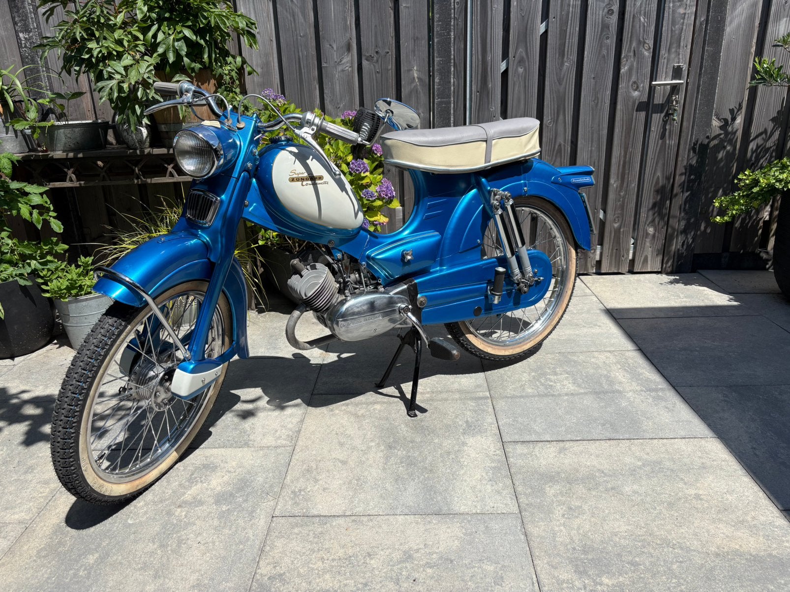 433-102 liste1 1961 Zundapp geheel gereviseerd, Fietsen en Brommers, Brommers | Zundapp, Ophalen, Overige modellen, Maximaal 45 km/u