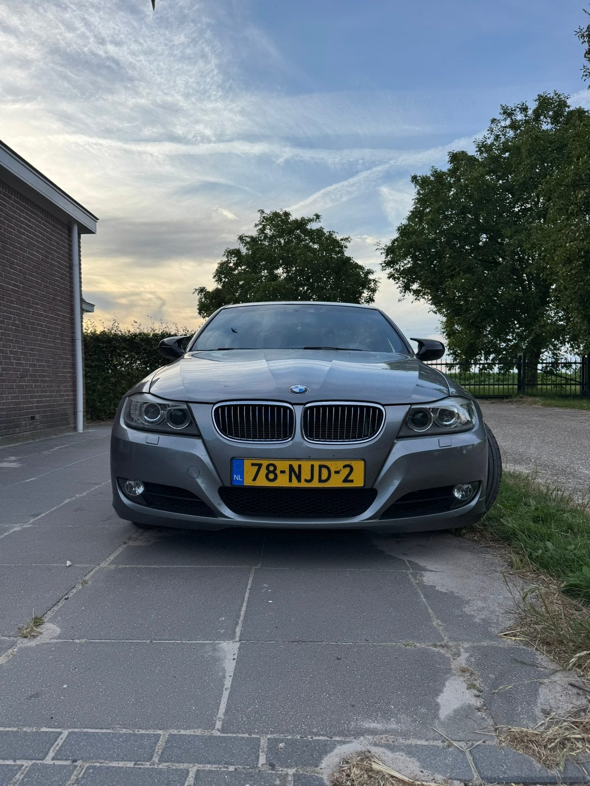 BMW 325I BUSINESS LINE |CARPLAY| BI-XENON|, Auto's, 745 kg, Zwart, 2996 cc, 75 €/maand