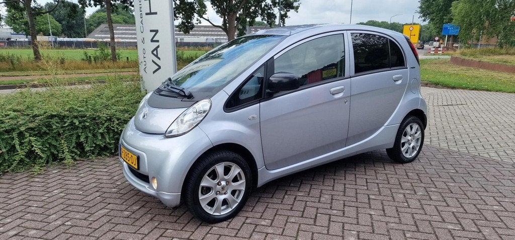Peugeot iOn Active/ AIRCO/ LM VELG/VOL. ELECTR/4 DRS/4PERS., Auto's, Peugeot, Automaat, Gebruikt, Zwart, 4 stoelen