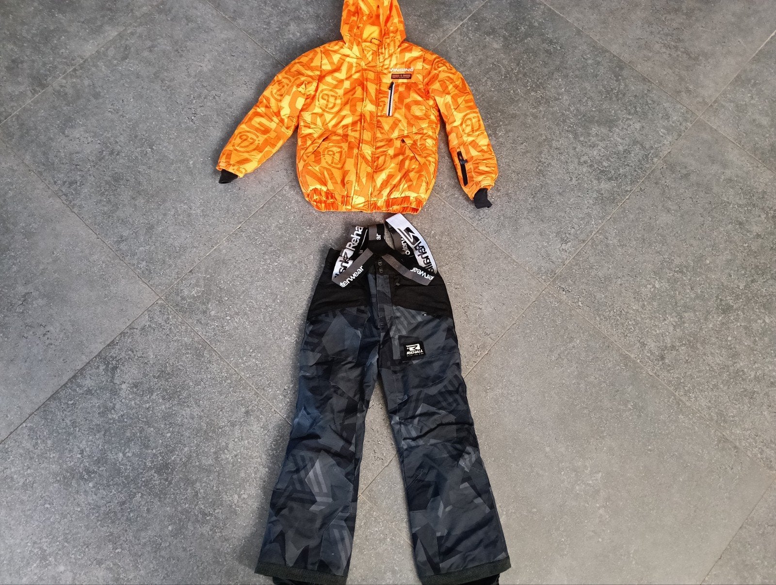 Vingino ski jas en skibroek - Maat 152, Ophalen of Verzenden, Vingino, Jongen, Overige typen