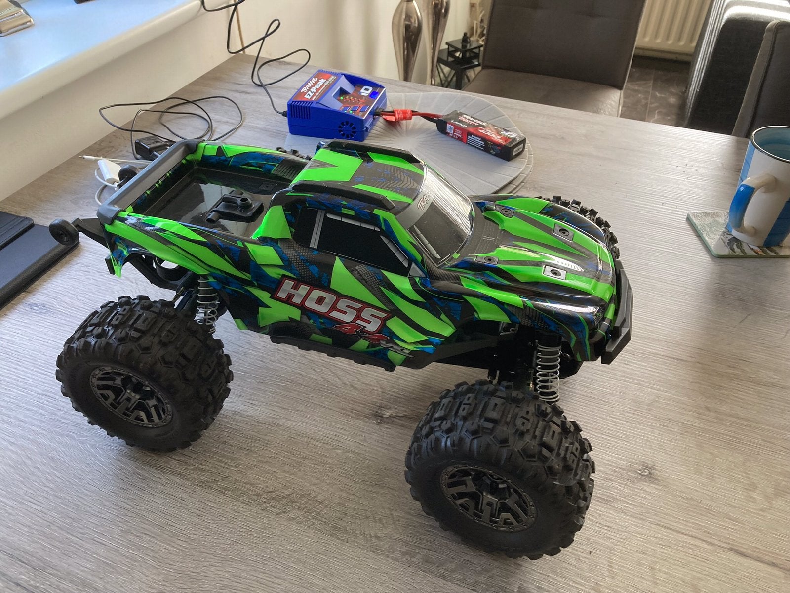 Nieuwe Traxxas Hoss 4x4 Brushless, Ophalen of Verzenden, Nieuw, Onderdeel