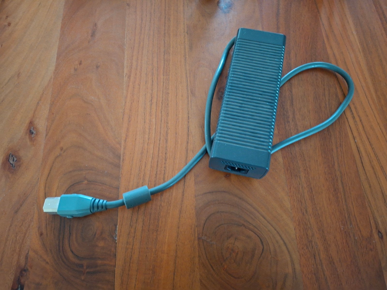 xbox 360 stroomkabel, Avontuur en Actie, 1 speler, Ophalen of Verzenden, Zo goed als nieuw