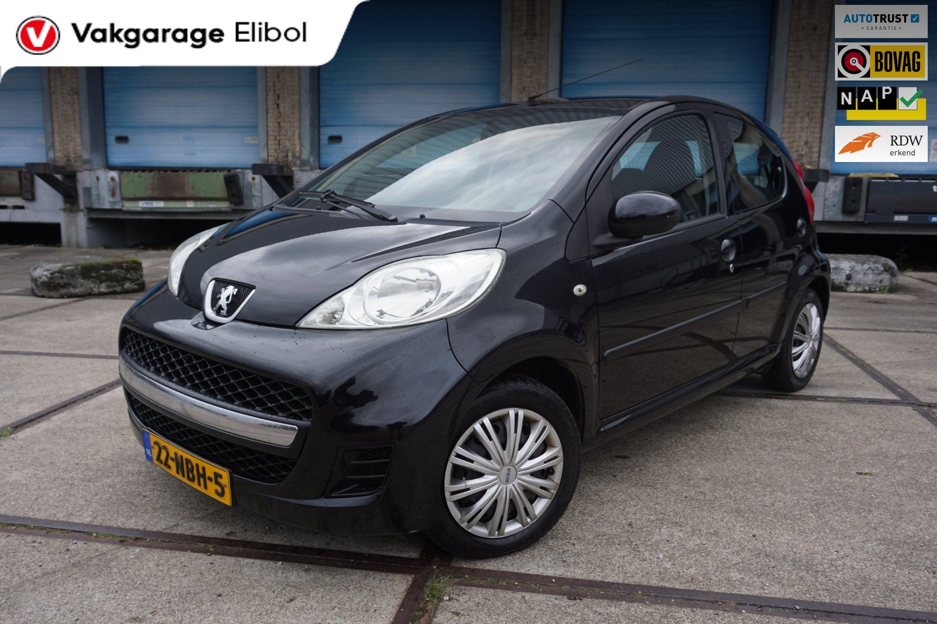 Peugeot 107 1.0-12V Urban Move, Auto's, Voorwielaandrijving, Stof, Gebruikt, Zwart
