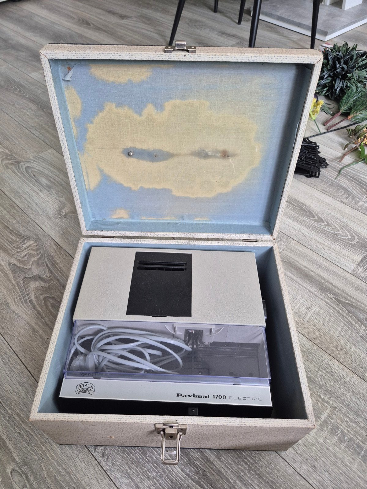 Braun Paximat 1700 Electric diaprojector met koffer, Ophalen of Verzenden
