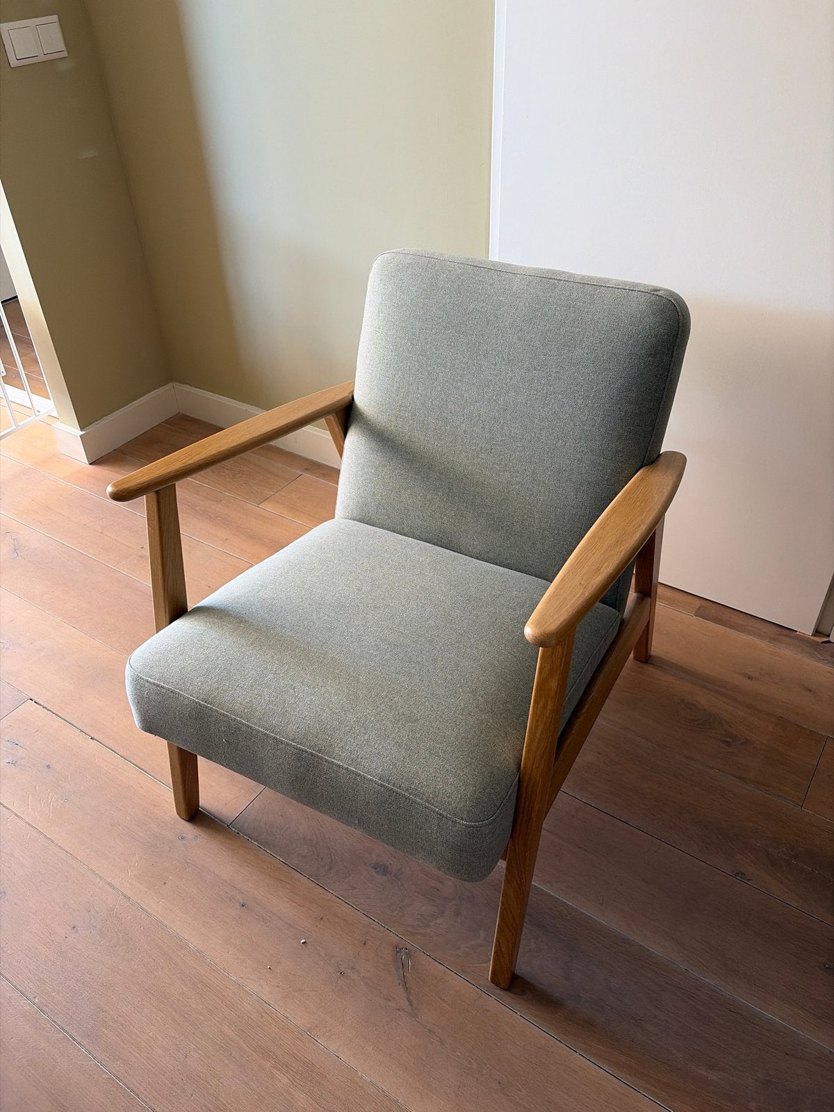 IKEA Ekenäset Fauteuil, Huis en Inrichting, Fauteuils, Ophalen, 75 tot 100 cm, Zo goed als nieuw, 50 tot 75 cm