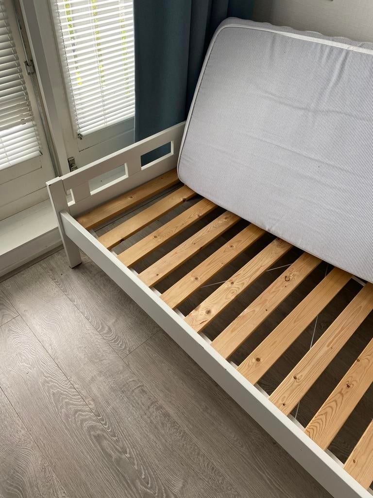 Bed, Ophalen, Zo goed als nieuw, Lattenbodem, Minder dan 140 cm