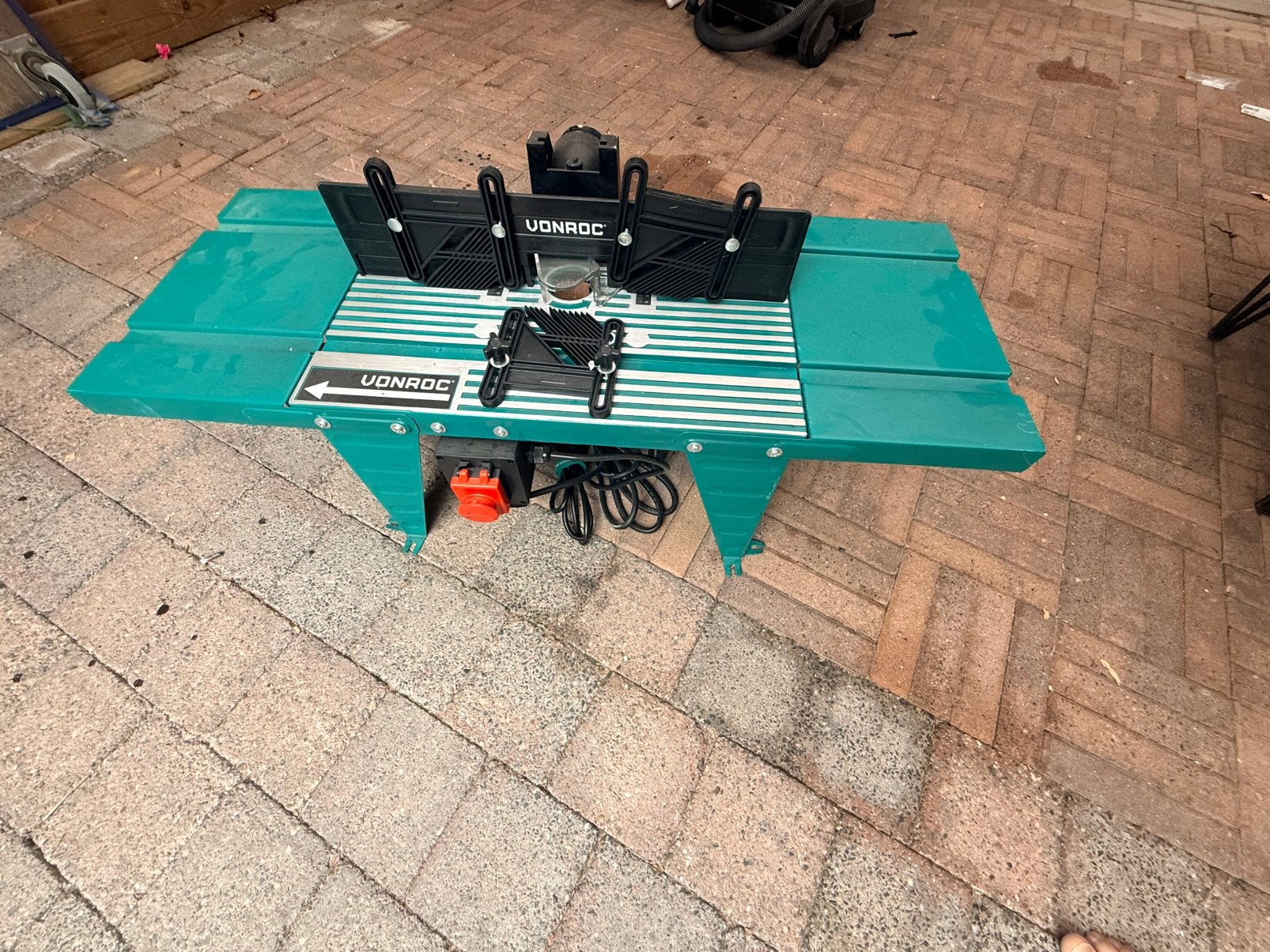Vonroc PR501AC Bovenfrees met Freestafel en Freesset, Doe-het-zelf en Verbouw, Gereedschap | Freesmachines, Verzenden, Nieuw, Elektrisch