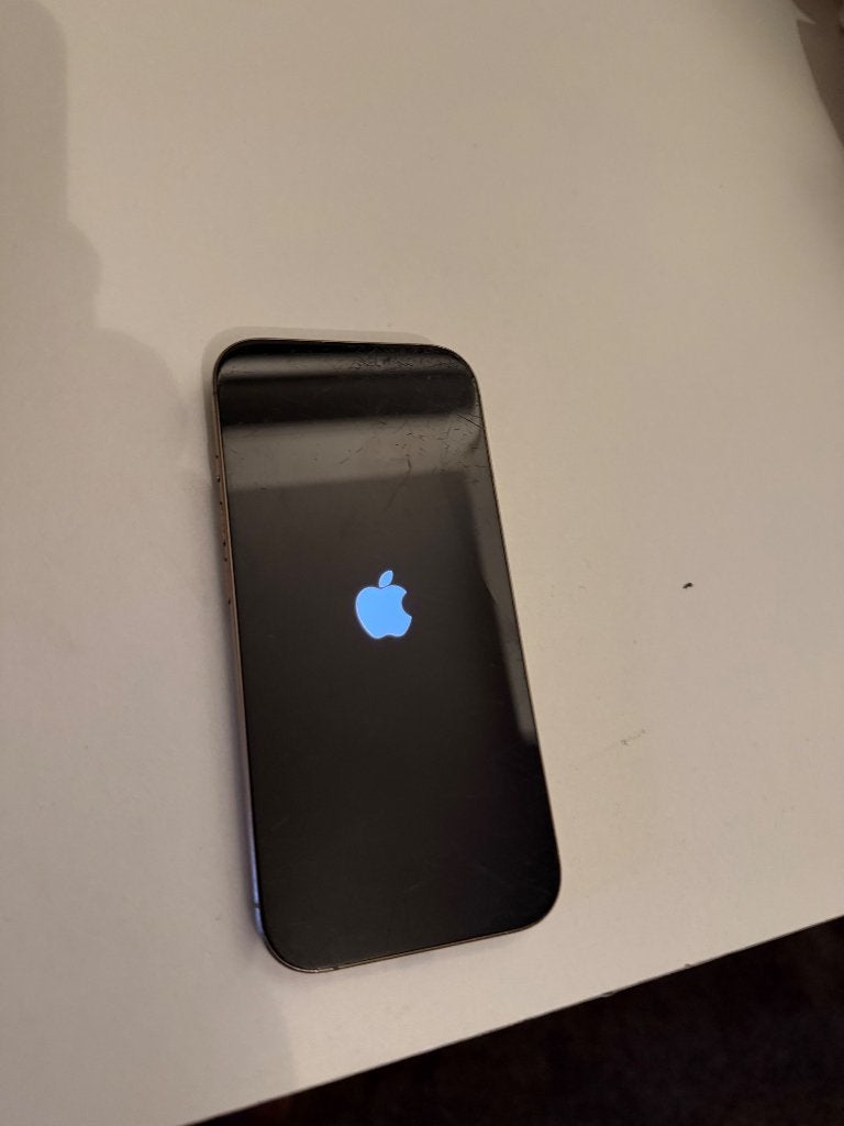 Iphone 16 pro met doos, Telecommunicatie, Mobiele telefoons | Apple iPhone, Zwart, Ophalen of Verzenden, Zo goed als nieuw, Zonder simlock