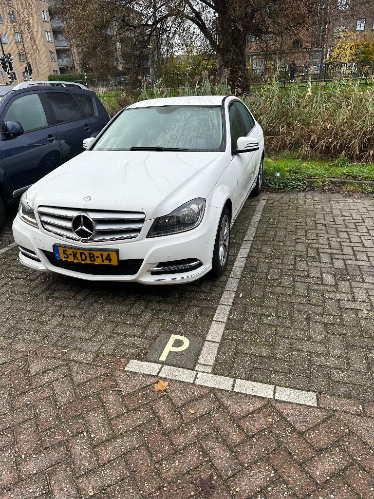 Mercedes-Benz C-Klasse 2.2 CDI C220 Sedan AUT 2013 Wit, Auto's, Automaat, Euro 5, Achterwielaandrijving, 1800 kg
