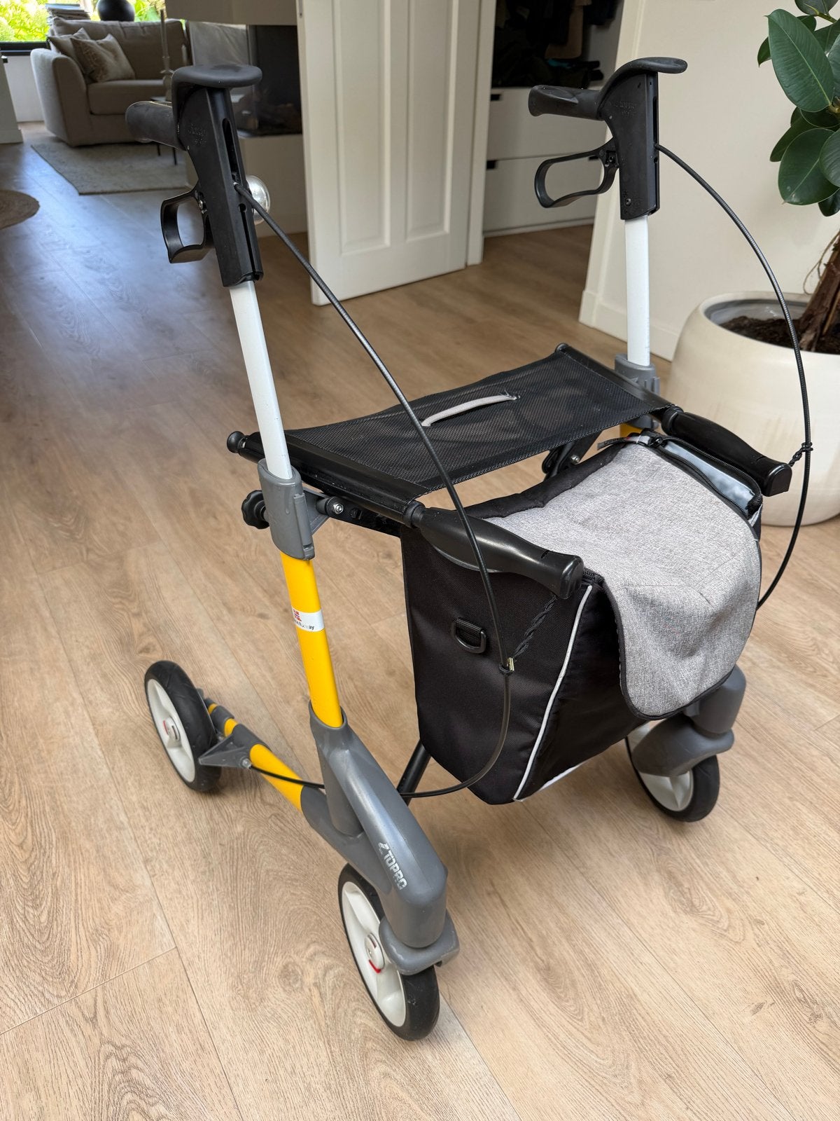 Rollator toppro troja 5g m, Ophalen, Zo goed als nieuw