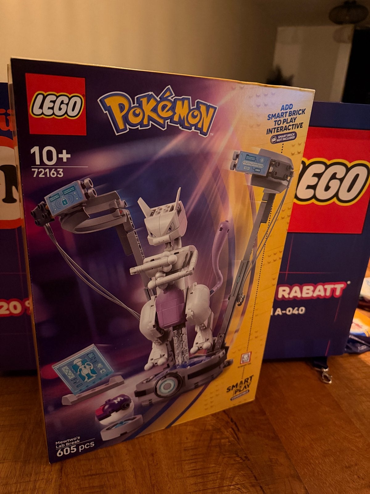 LEGO Pokémon Mewtwo's Lab Break 72163 - Nieuw in doos, Kinderen en Baby's, Ophalen of Verzenden, Nieuw, Overige merken