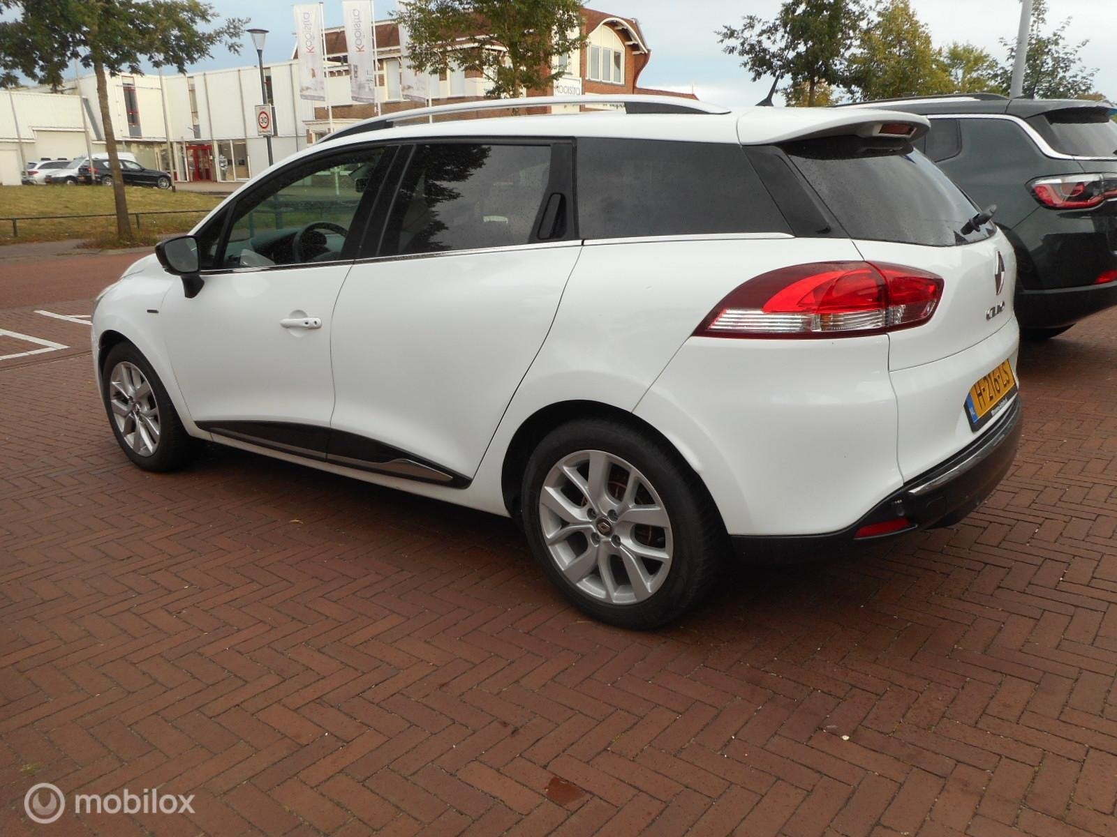 Renault Clio Estate 0.9 TCe Limited, Voorwielaandrijving, 898 cc, Gebruikt, Euro 6