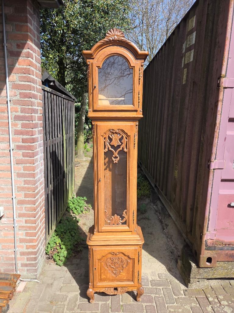 Kast, Ophalen