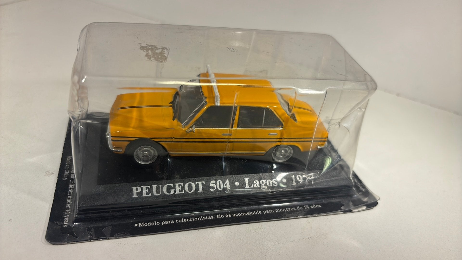 Peugeot 504 lagos 1977 atlas 1.43, Overige merken, Auto, Ophalen of Verzenden, A