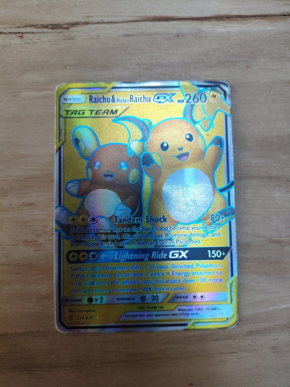 Pokémon Kaart: Raichu & Alolan Raichu GX TAG TEAM (220/236), Ophalen of Verzenden