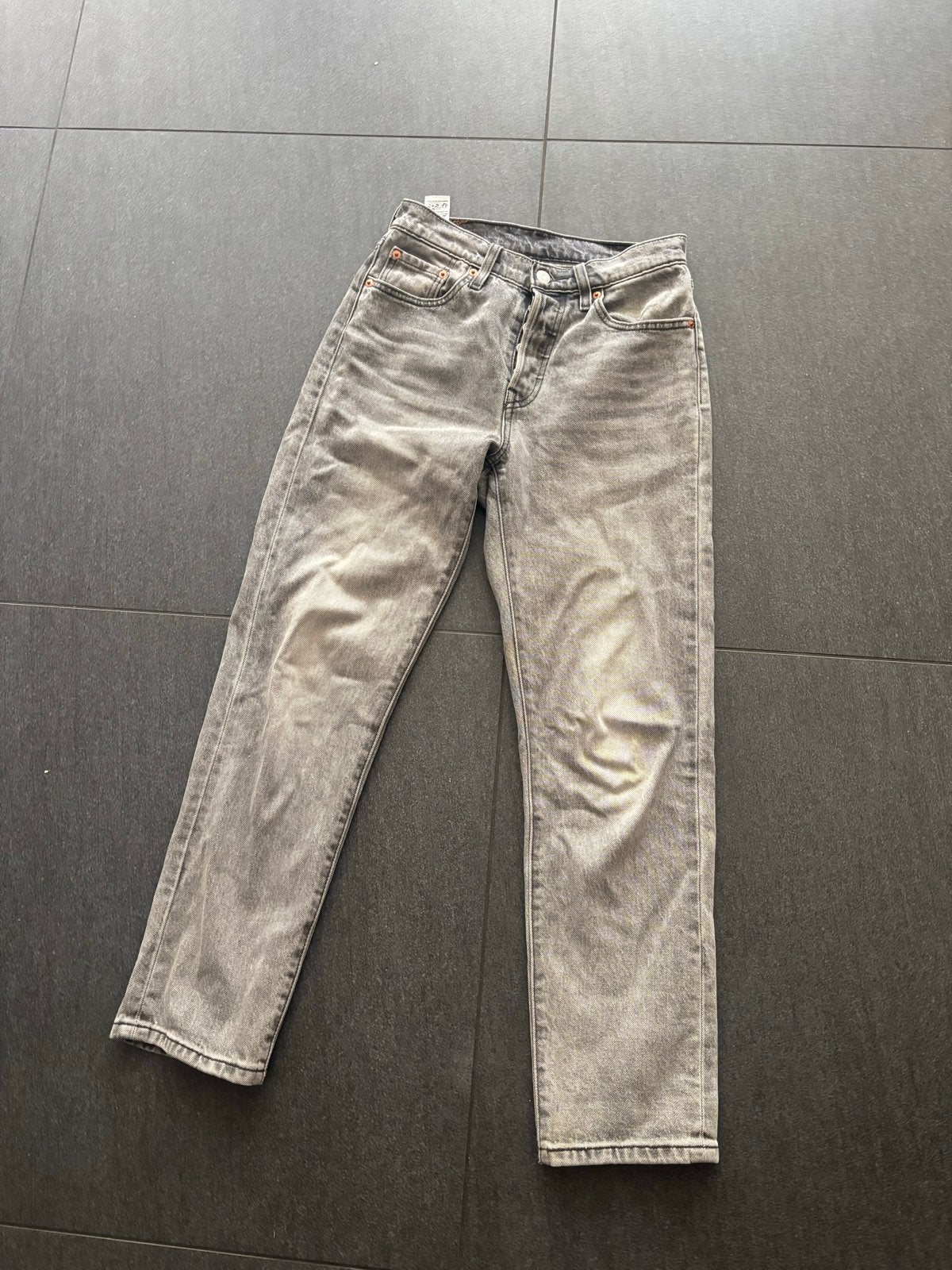 Levi's 501 Jeans W25 L27 - Grijs, Ophalen of Verzenden, Zo goed als nieuw, Grijs, W27 (confectie 34) of kleiner
