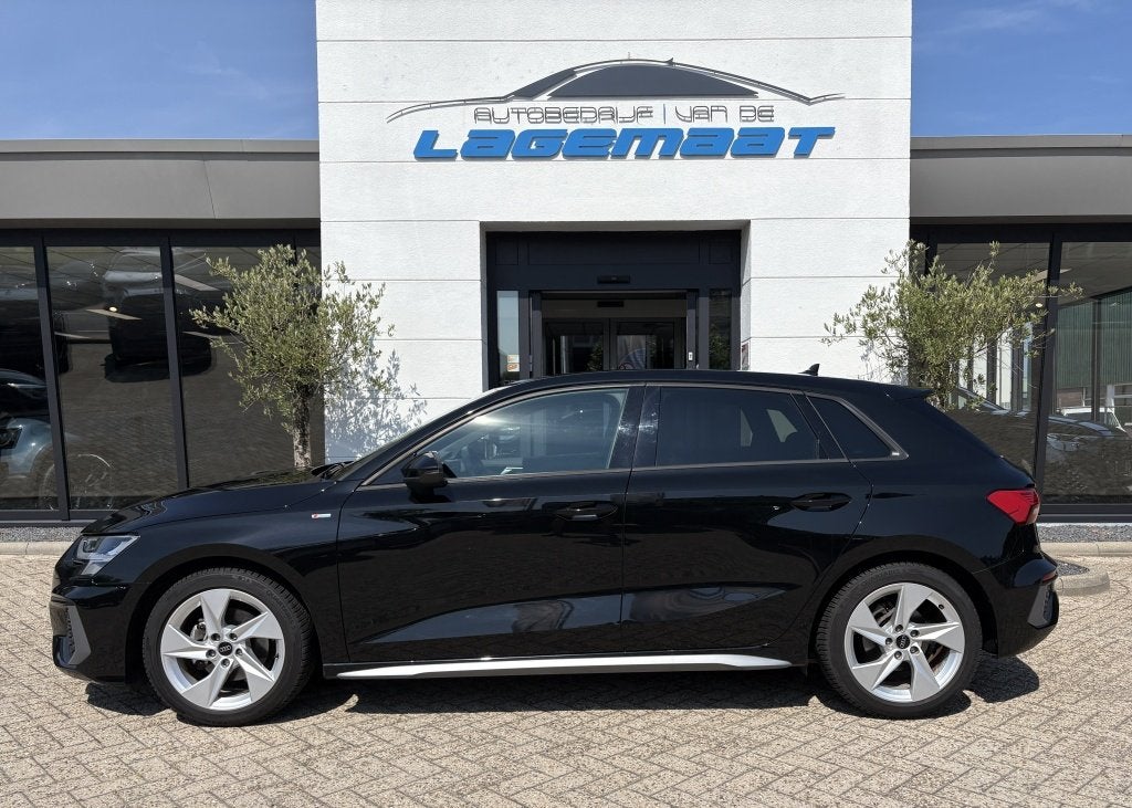 Audi A3 Sportback A3 30 1.0 TFSI Sportback S line Digitaal D, Dealer onderhouden, Stof, Gebruikt, Zwart