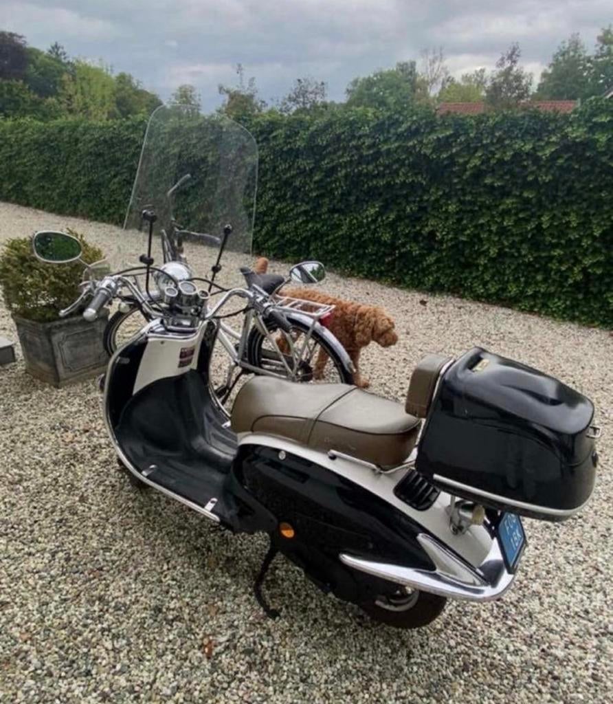 Retroscooter ZNEN, Ophalen, Gebruikt, Benzine