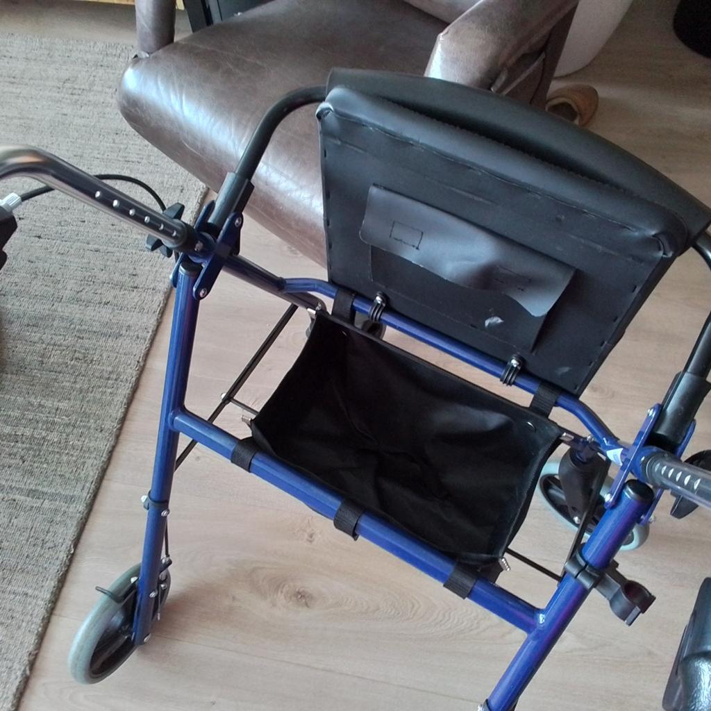 Rolator paar maanden gebruikt. Nieuw 120  vraagprijs 50, Diversen, Rolstoelen, Ophalen of Verzenden, Elektrische rolstoel
