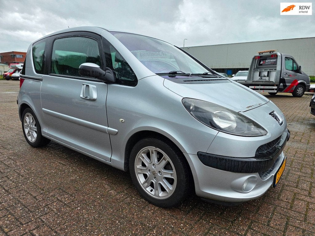 Peugeot 1007 1.6-16V Sporty AUTOMAAT, Auto's, Peugeot, 15 km/l, Gebruikt, 4 stoelen, 1191 kg