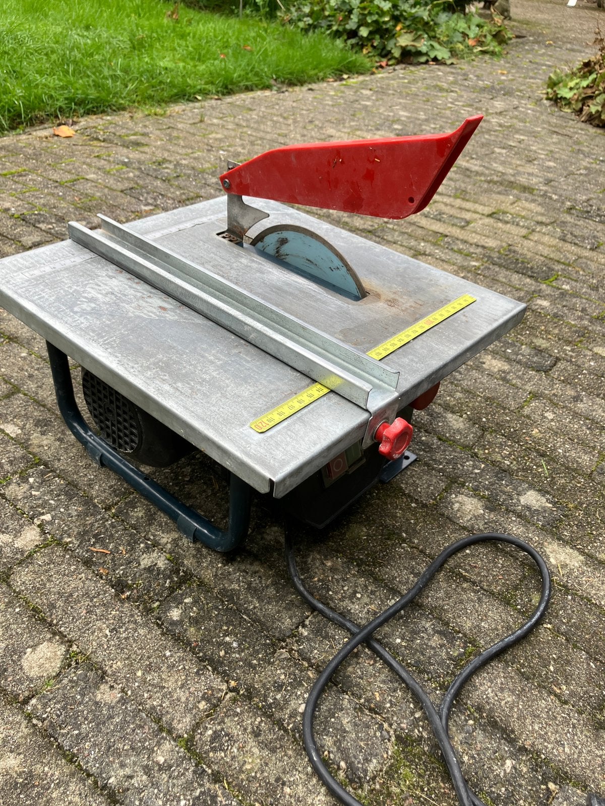 Tegelzaag Einhell, Gebruikt, Cirkelzaag, 600 tot 1200 watt, Ophalen of Verzenden