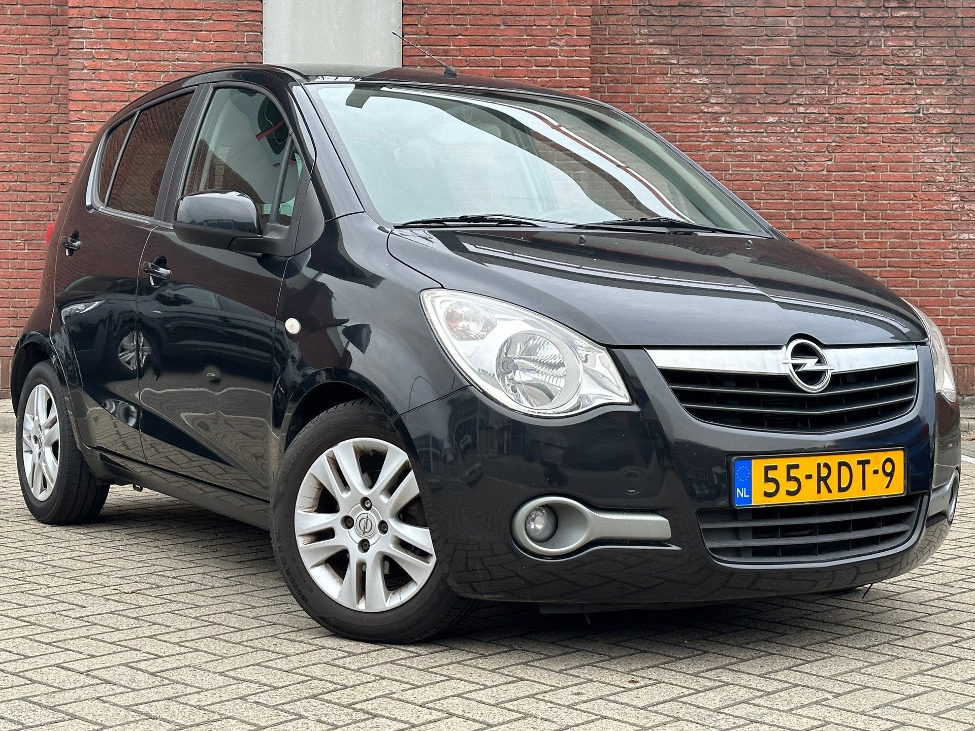 Opel Agila 1.2 Edition|AUTOMAAT|AIRCO|HOGE-INSTAP|NAP, Auto's, 4 cilinders, Zwart, Origineel Nederlands, Bedrijf