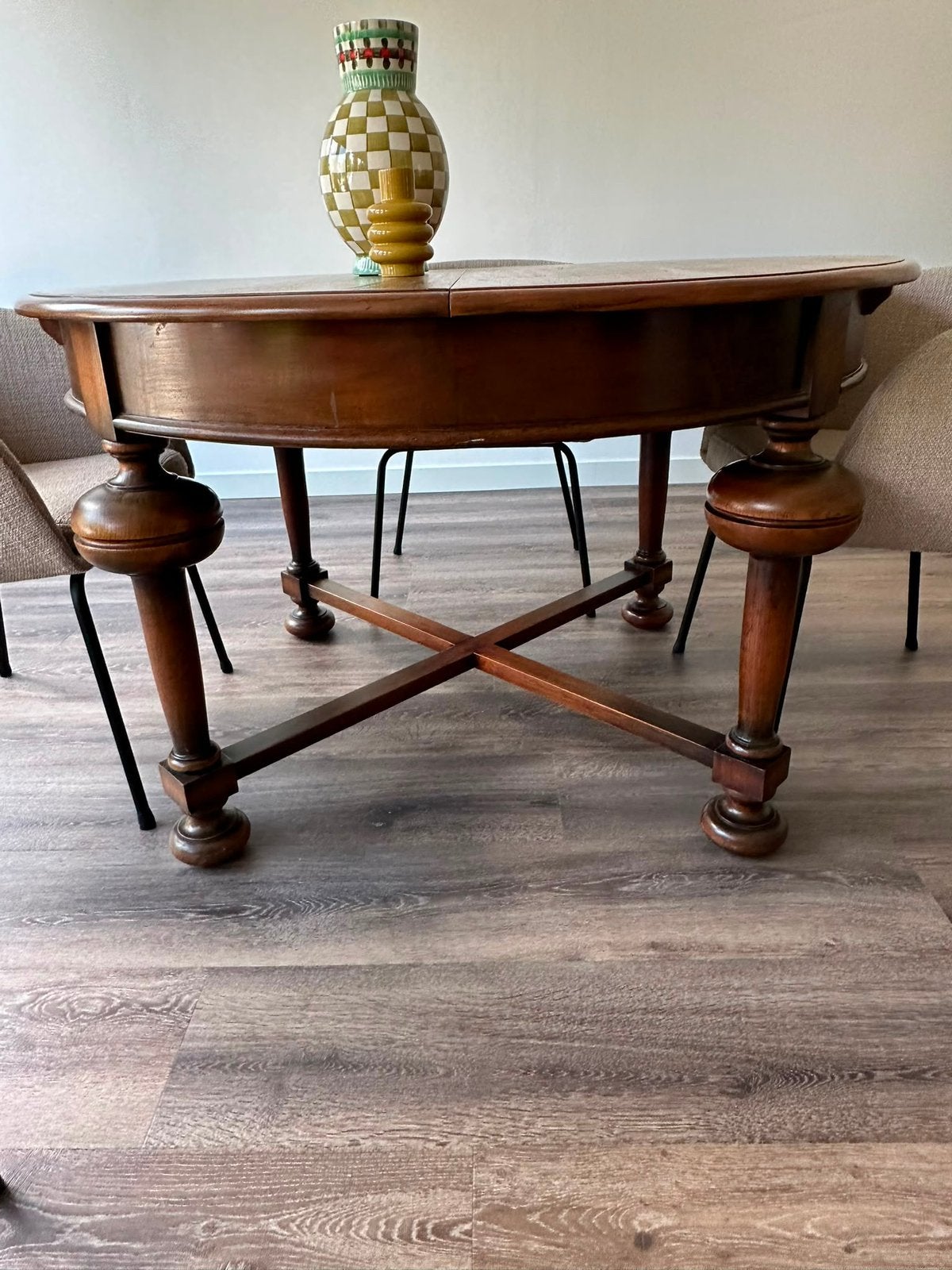 Vintage eettafel te koop. Doe een bod en hij is voor jou!, Ophalen