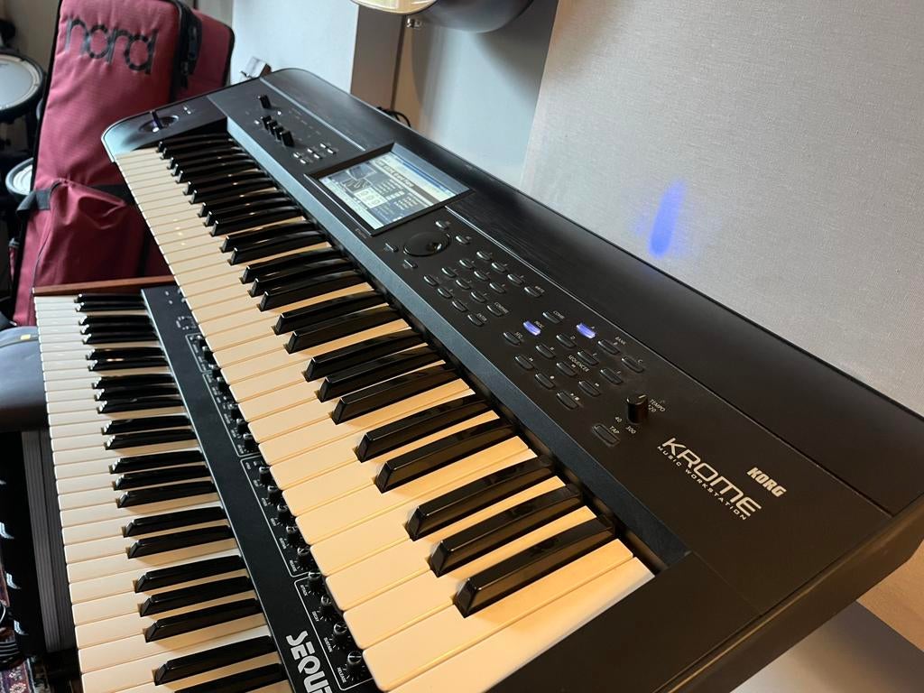 Korg Krome 61 workstation synthesizer keyboard, Muziek en Instrumenten, Ophalen, Gebruikt, 61 toetsen, Korg