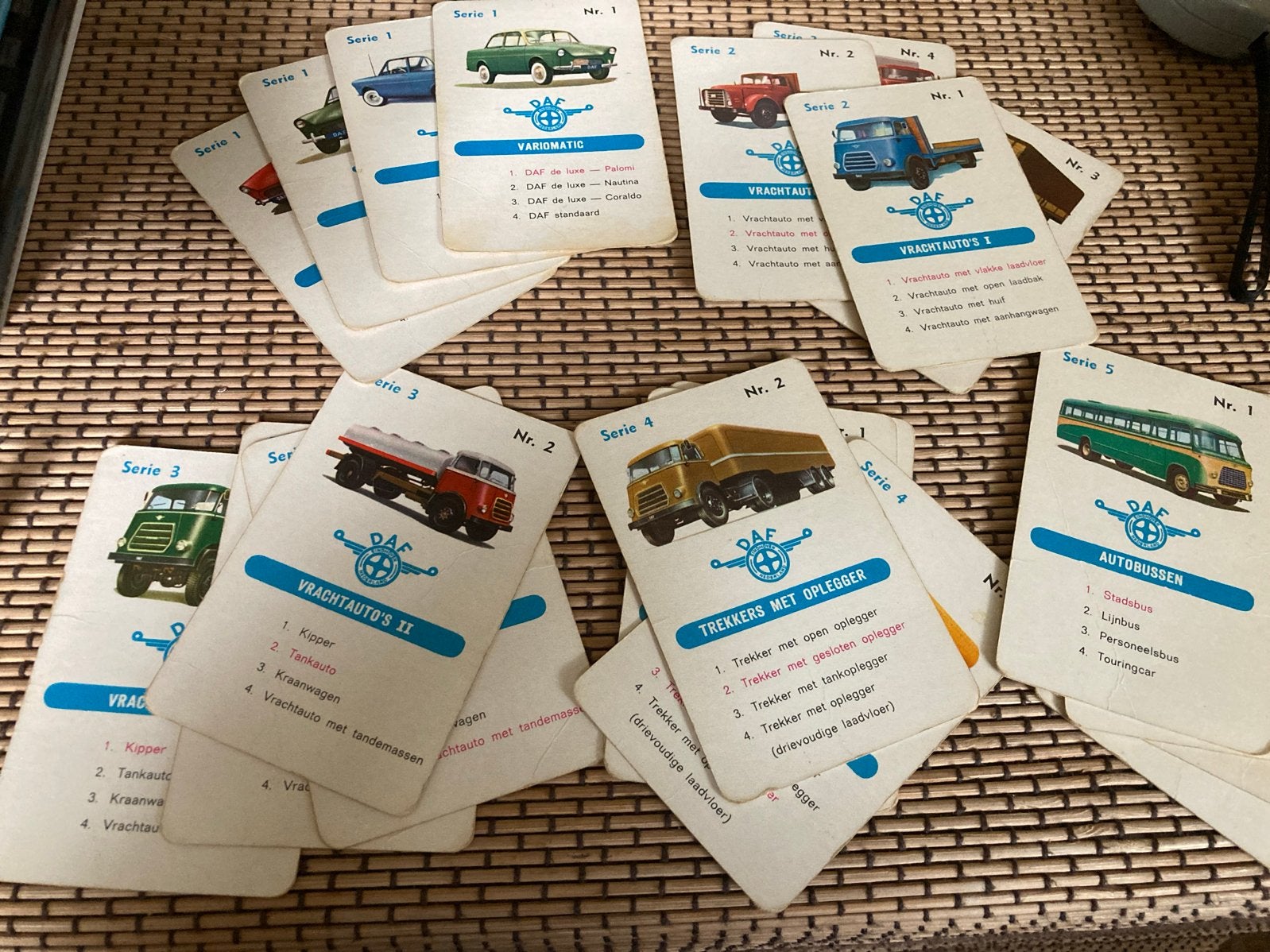 Vintage DAF Autokwartetspel - Compleet en Origineel, Drie of vier spelers, Ophalen of Verzenden, Gebruikt