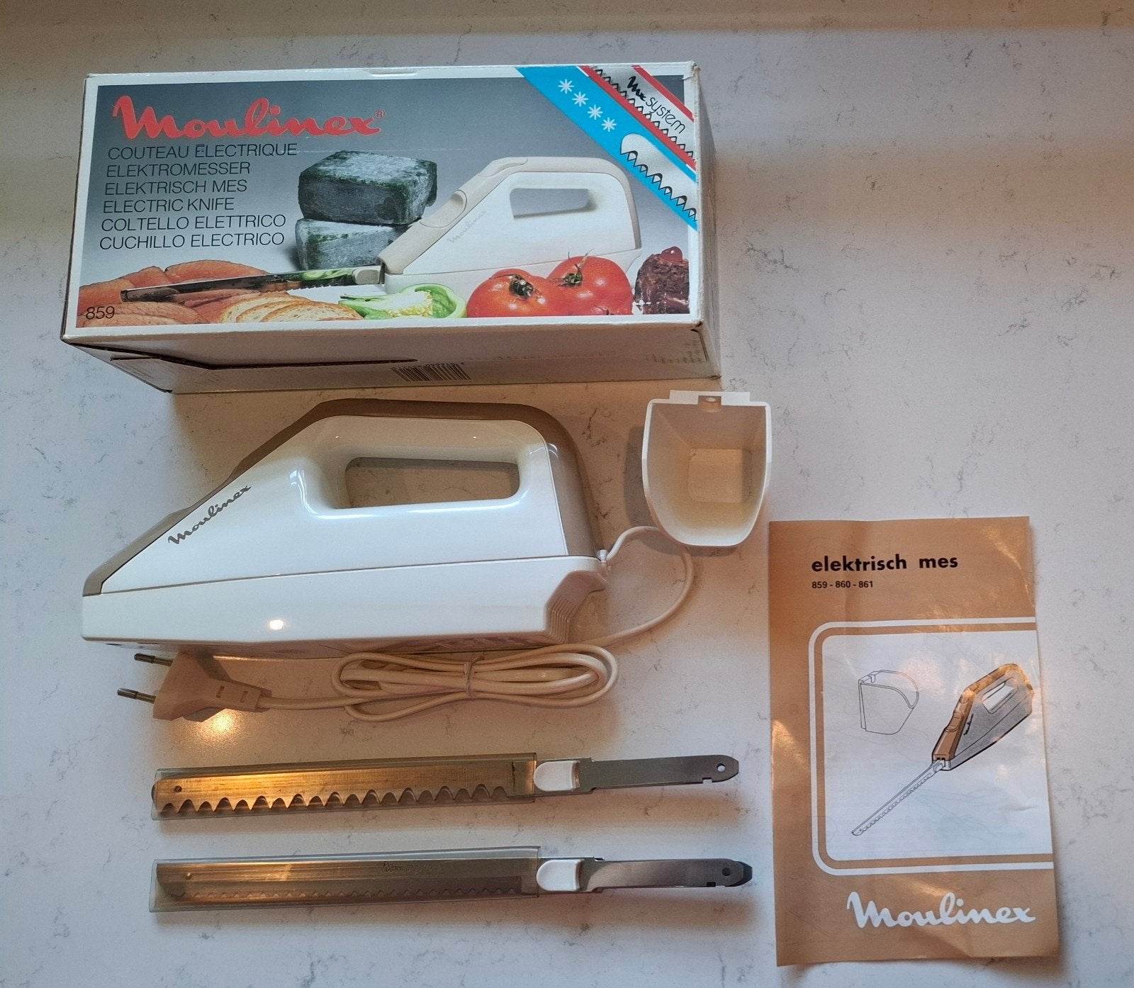 Retro Moulinex Elektrisch Mes - Vintage Keukenhulp, Gebruikt, Kunststof, Ophalen of Verzenden, Snijmachine