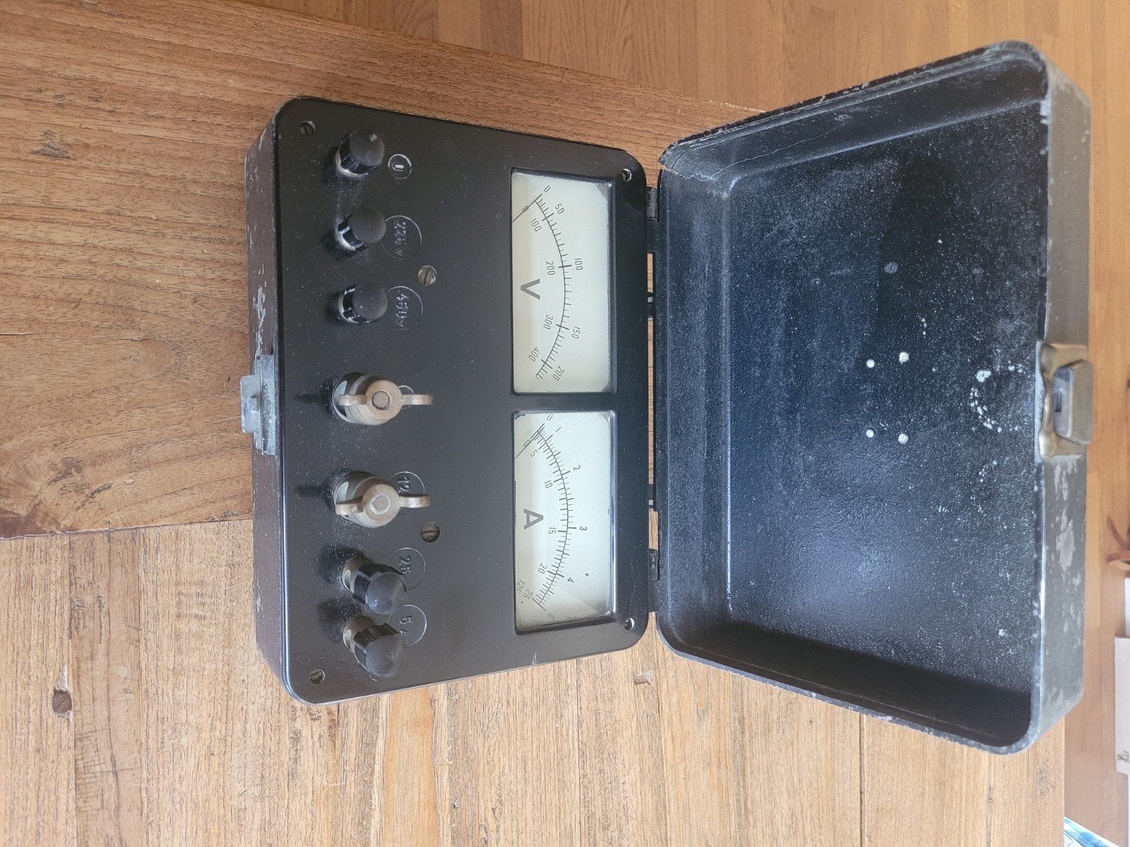 volt / ampére meter, Ophalen of Verzenden, Gebruikt