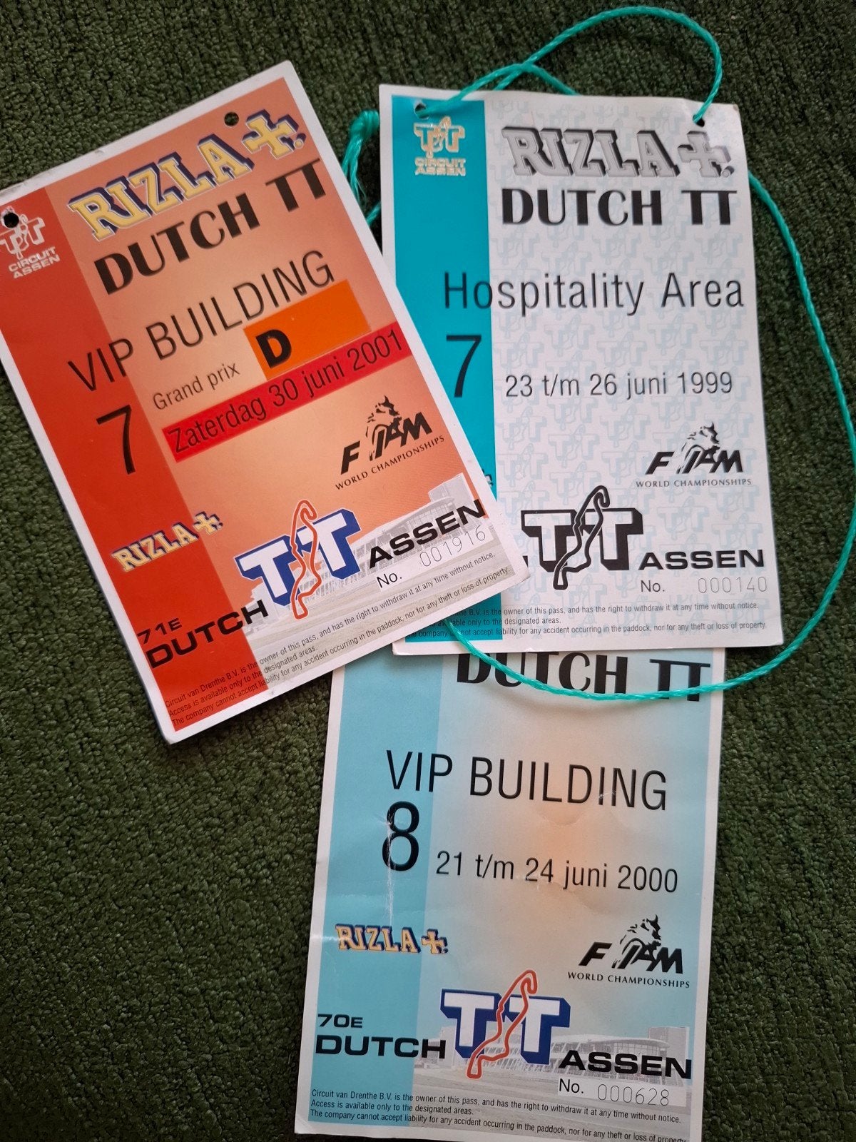 Drie VIP kaart Dutch TT Assen 1999, 2000, 2001, Ophalen of Verzenden, Zo goed als nieuw