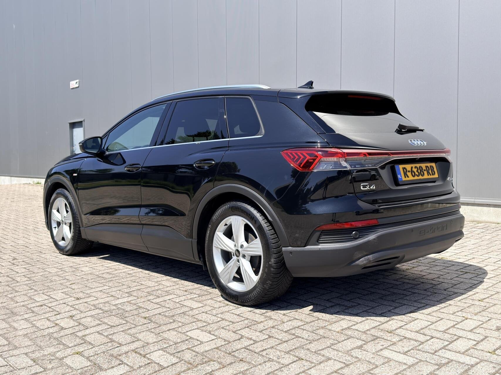 Audi Q4 e-tron 45 quattro Edition 77 kWh 1e eig|Trekhaak|Dea, Auto's, Audi, Gebruikt, Met garantie (alle), Zwart, Origineel Nederlands