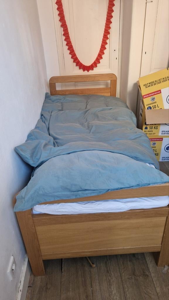 Auping Eenpersoons bed 80x190 - Verstelbare Instaphoogte, Verstelbaar, Eenpersoons, Zo goed als nieuw, 80 cm