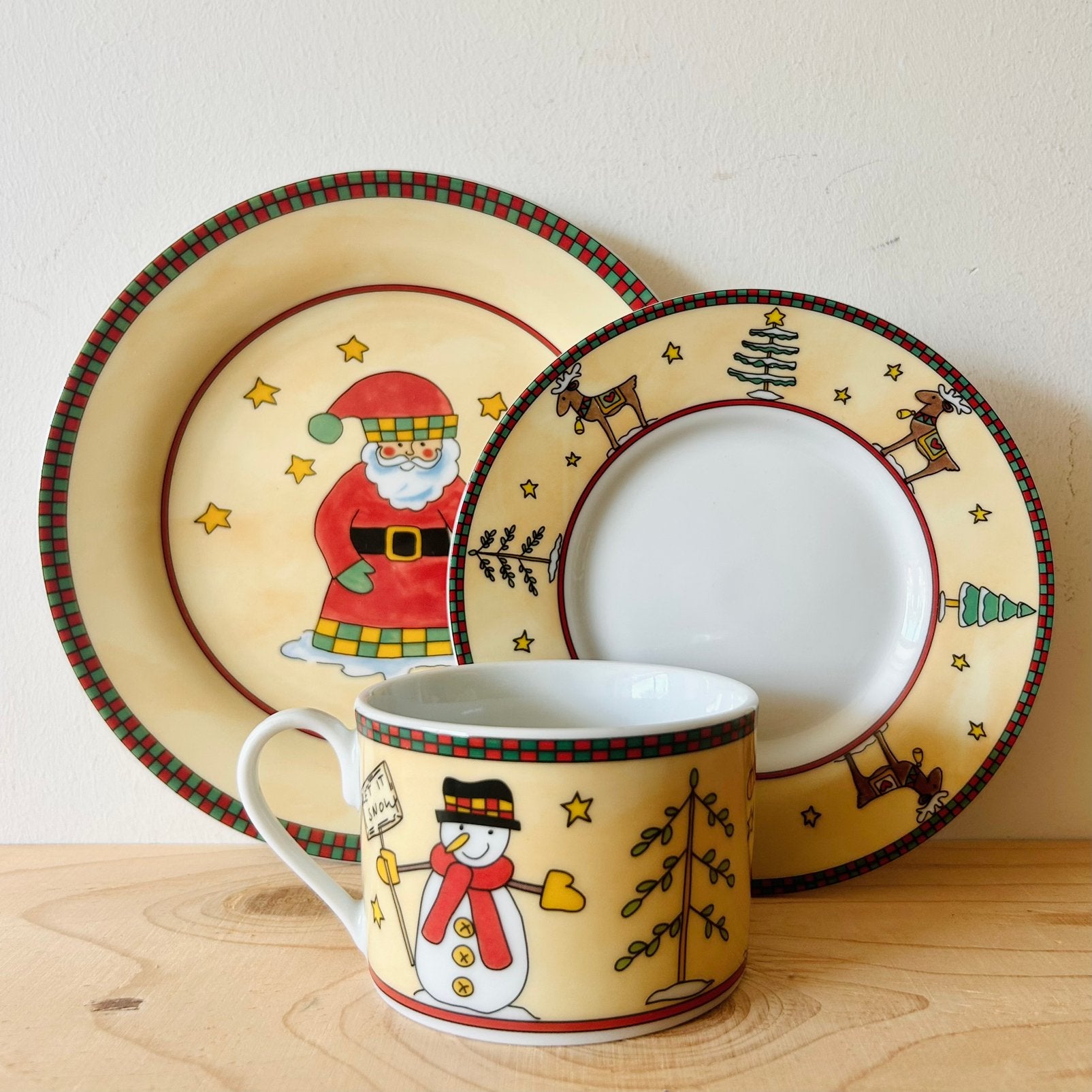 4 Persoons Kerst Ontbijt Servies MF Design Christmas ‘90s, Huis en Inrichting, Overige materialen, Overige merken, Vintage, Ophalen of Verzenden