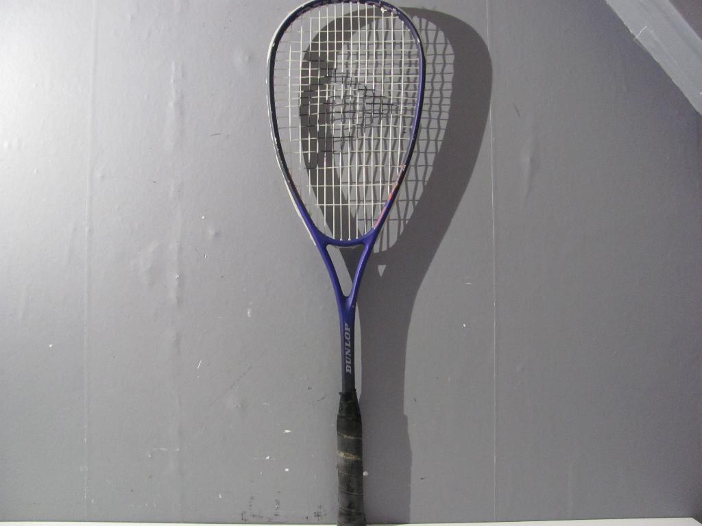 Squash racket van dunlop the tactical plus Goede bespanning, Sport en Fitness, Squash, Ophalen of Verzenden, Zo goed als nieuw