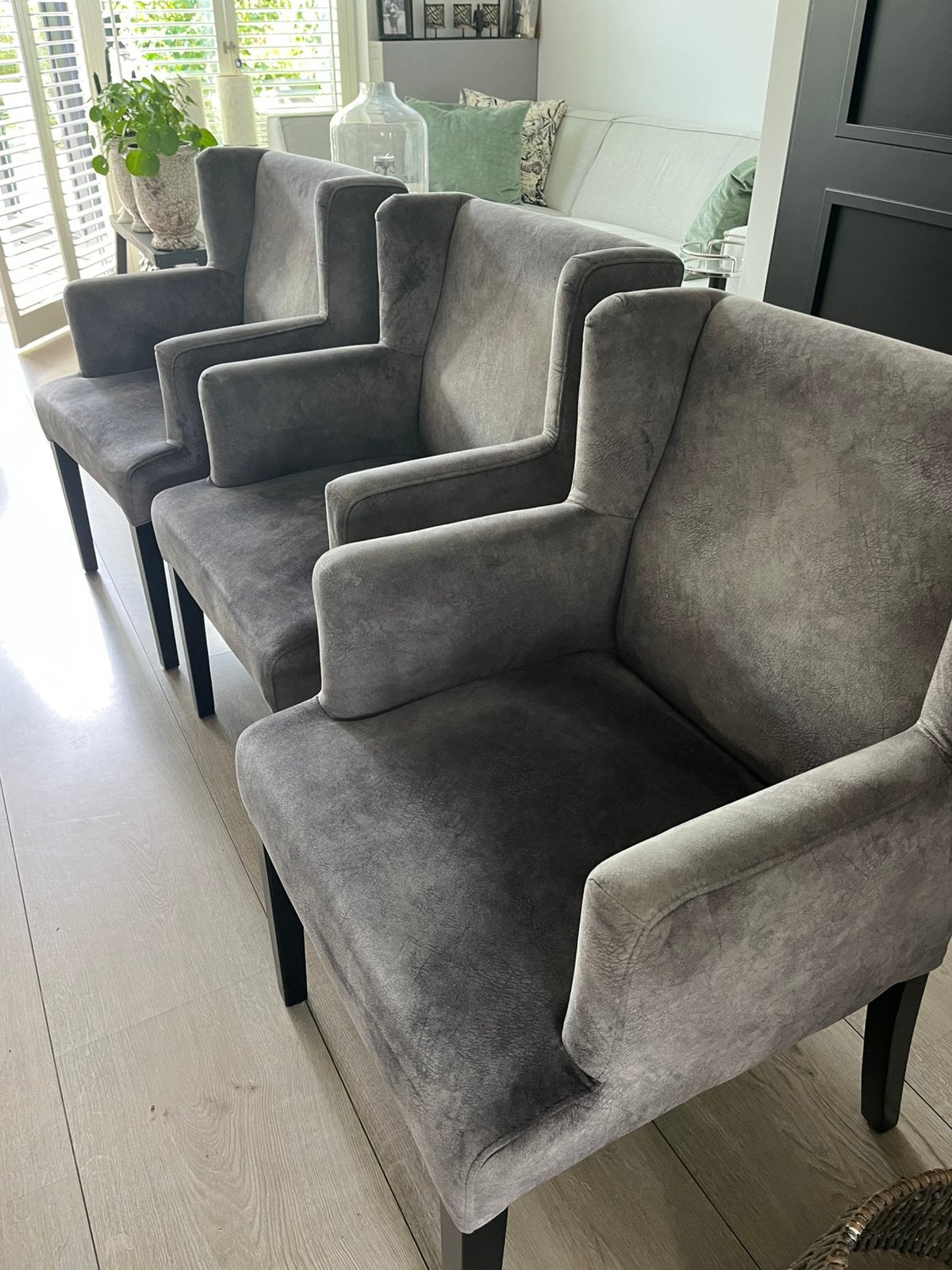 Vier prachtige eetkamerstoelen en bank, Ophalen, Gebruikt, 75 tot 100 cm, 50 tot 75 cm