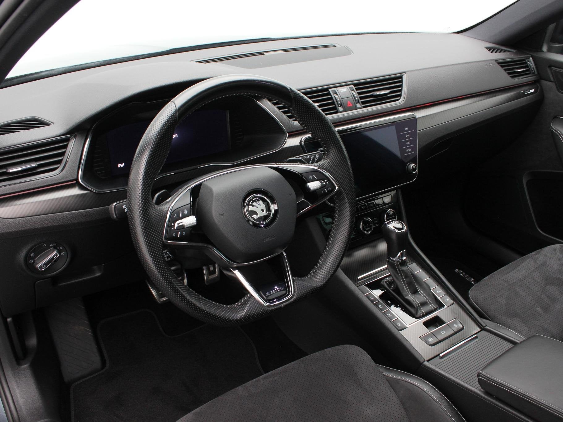 Skoda Superb 1.4 TSi 218 Pk iV Sportline Business | Panorama, Gebruikt, Euro 6, 4 cilinders, Alcantara