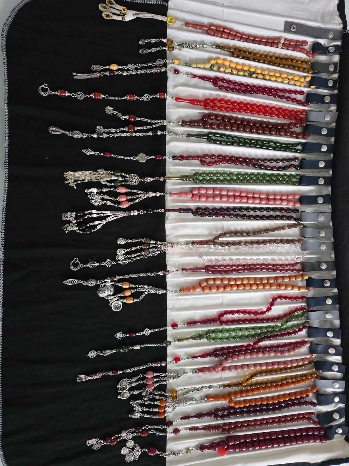 Mooie collectie gebedskralen / tasbihs, Ophalen of Verzenden, Gebruikt, Overige kleuren, Overige materialen