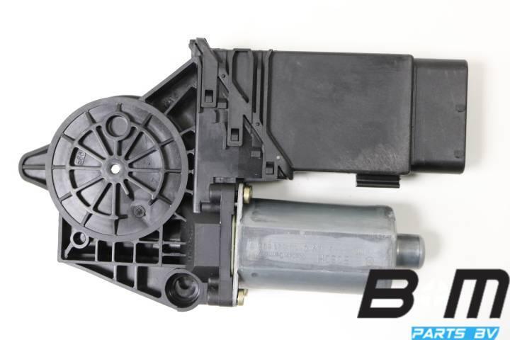 Raammotor LV VW Passat 3BG, Gebruikt