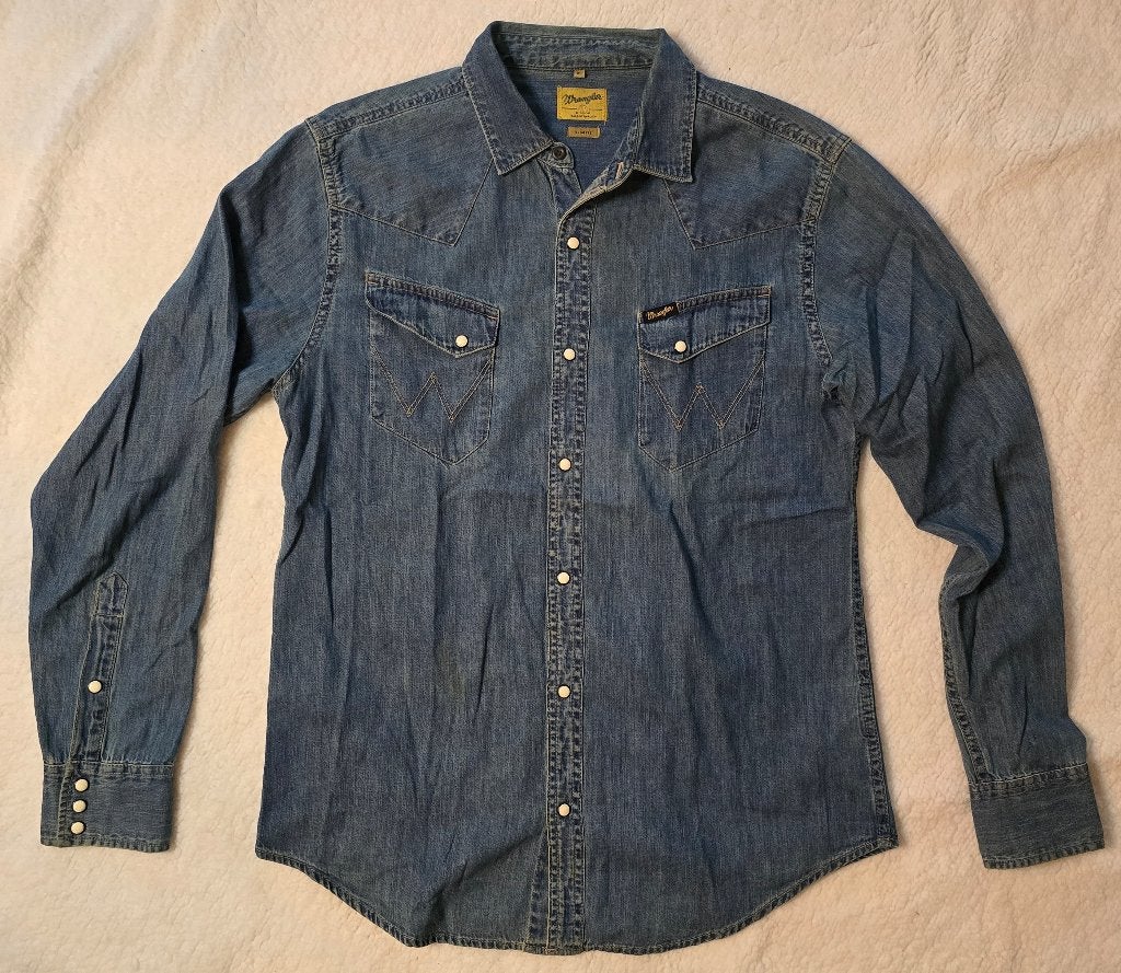 Wrangler spijkerblouse denim shirt - XL slim fit, Kleding | Heren, Overhemden, Wrangler, Zo goed als nieuw, Halswijdte 43/44 (XL)