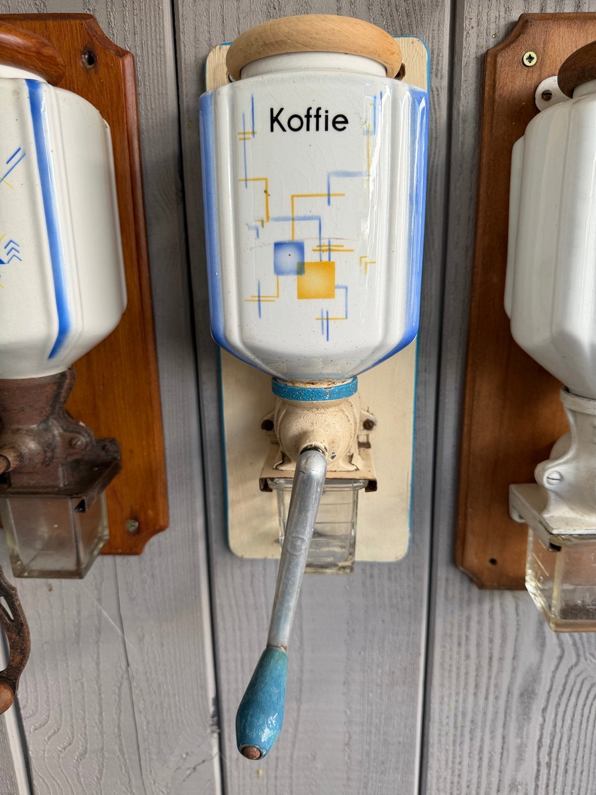 Vintage wandkoffiemolen met keramische trechter, Ophalen of Verzenden
