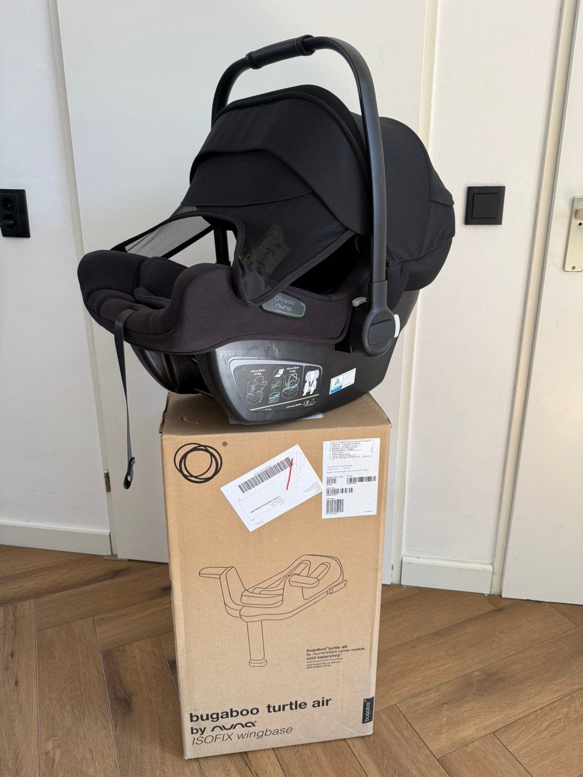 Bugaboo Turtle Air by Nuna autostoel + Isofix wingbase, Autogordel of Isofix, Verstelbare rugleuning, Zo goed als nieuw, Ophalen