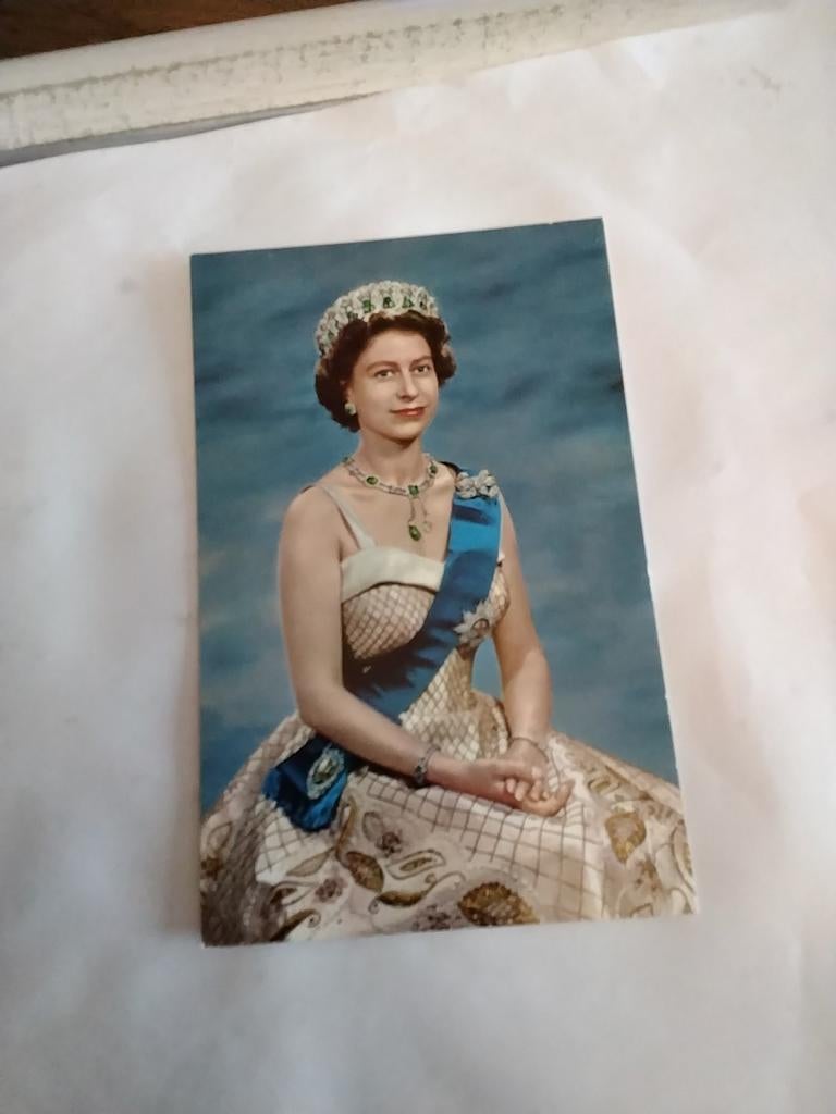 KONINGIN  ELIZABETH II, Ophalen of Verzenden, Voor 1920, Sterren en Beroemdheden