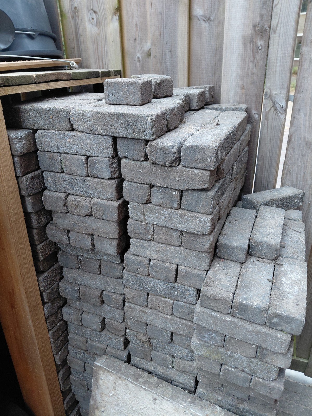 klinkers 20x5x7 ongeveer 600 stuks gratis afhalen, Tuin en Terras, Tegels en Klinkers, Ophalen, Beton, Klinkers