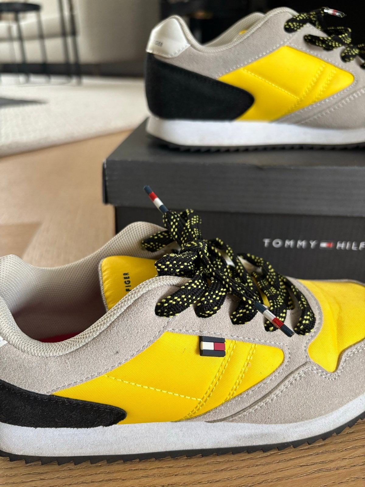 Tommy Hilfiger sneakers maat 36, Ophalen of Verzenden, Nieuw