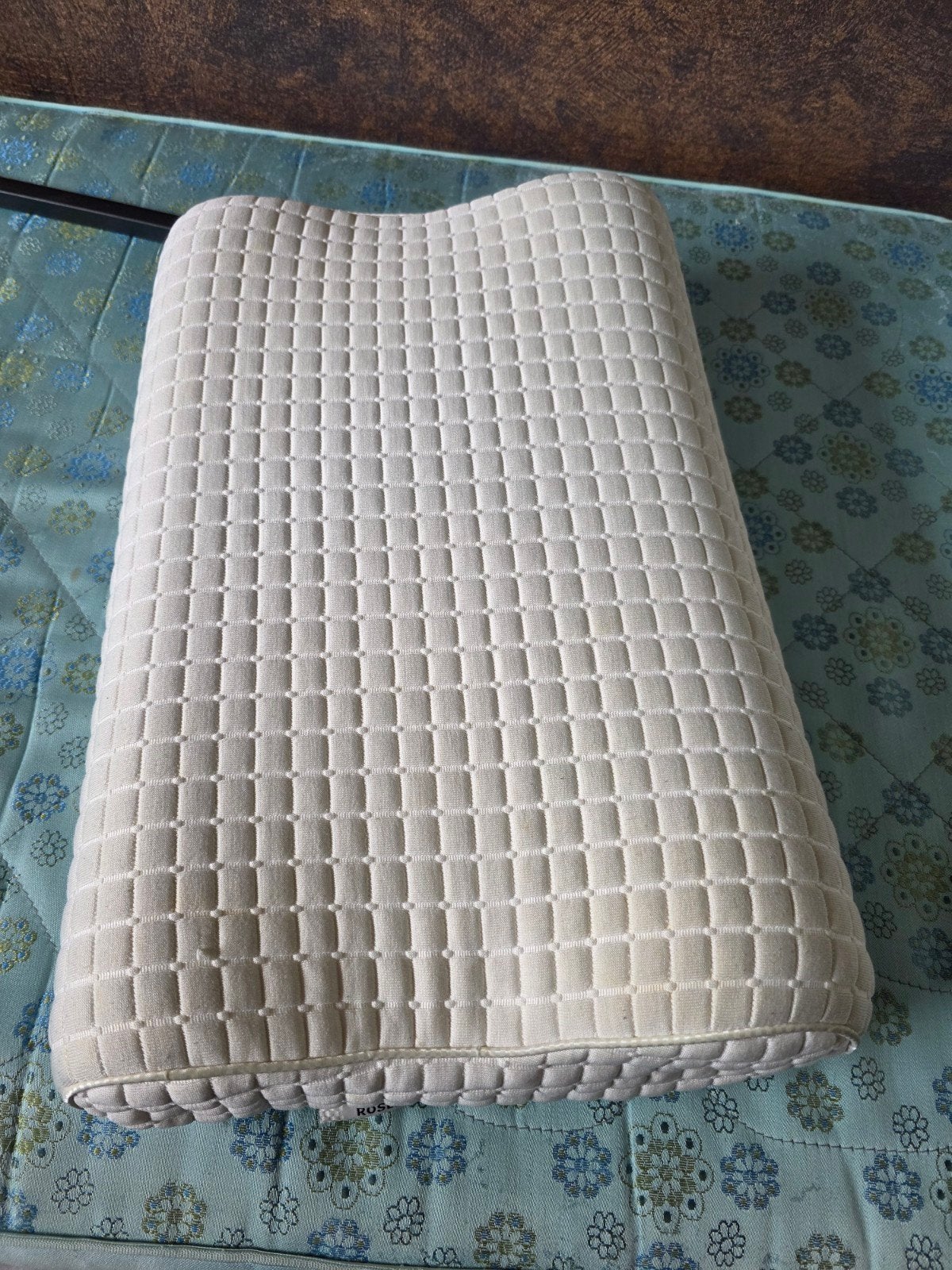 IKEA ROSENSKÄRM ergonomisch kussen, Ophalen, Eenpersoons, Beige, Zo goed als nieuw